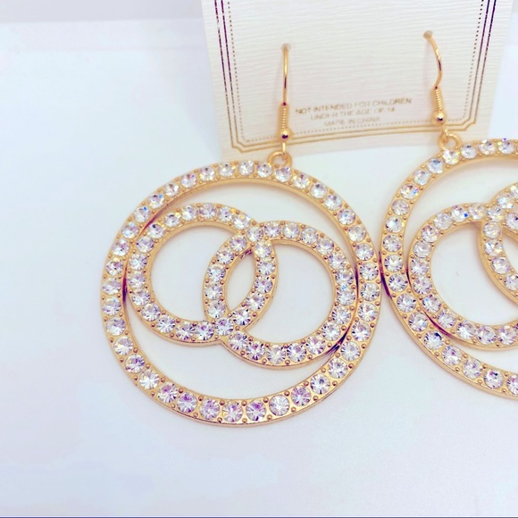 Earrings Crystal Forever Love Very Sparkly! BRAND NEW  Won’t Tarnish - Picture 3 of 8